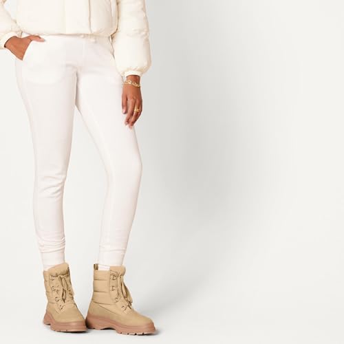 Amazon Essentials Women's Lace Up Puffer Snow Boots with Chunky Heel