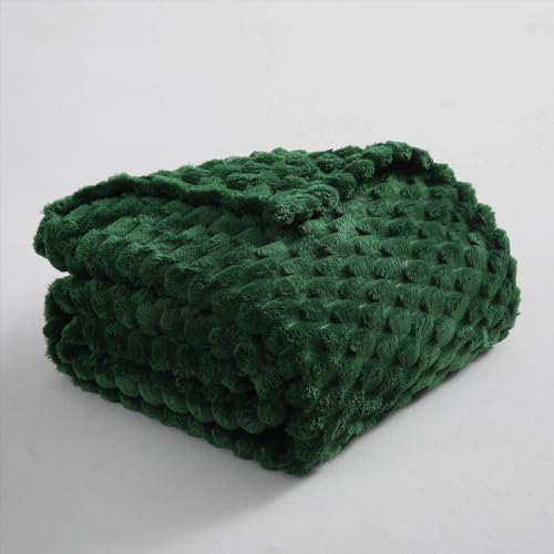 Puncuntex Dark Green Throw Blanket 60"×80" Fuzzy 3D Jacquard Decorative
