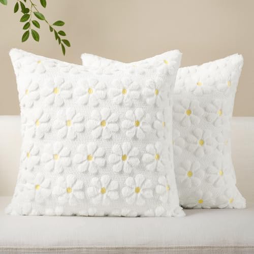 Softalker Spring Summer Decorative Pillow Covers 18 x 18 Inch Set of 2,Outdoor Farmhouse Floral Daisy Soft Faux Fur Cushion Covers, 3D Pillow Cases for Bedroom Living Couch Sofa Home Decor, White