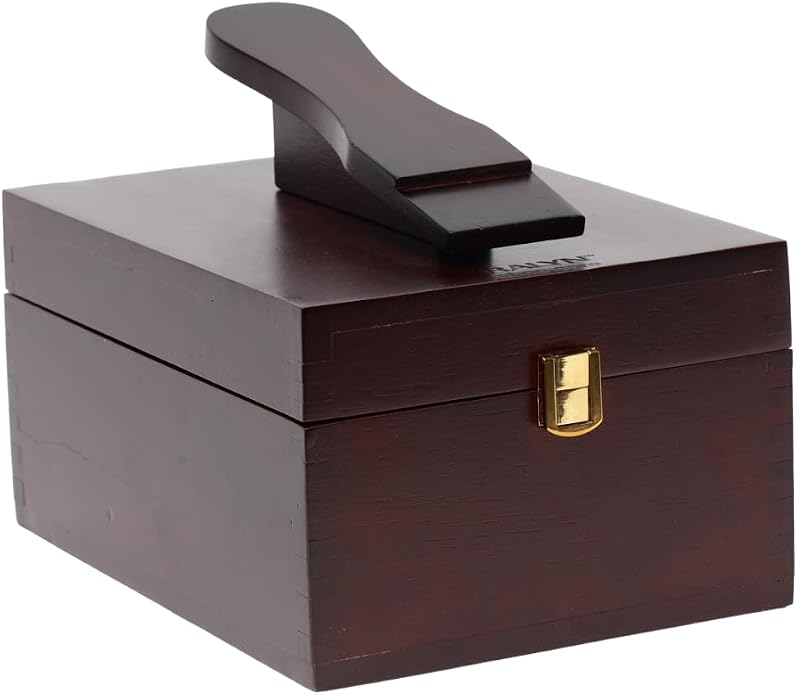 Cedar Shoe Shine Kit for Leather Footwear - Gift Set Size: One Size Brown/Black