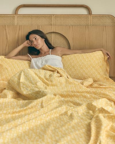 Full 4 Piece Floral Sheet Set - Soft, Breathable & Cooling - Yellow Meadow