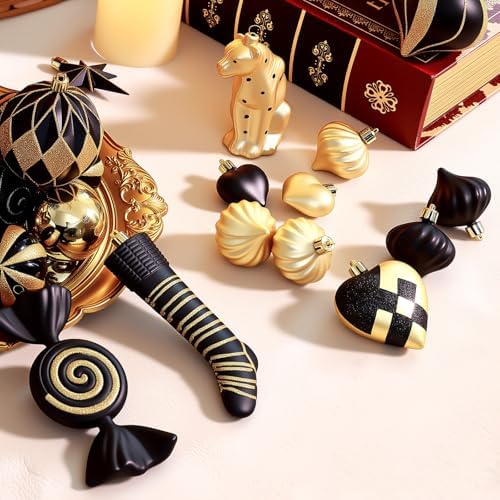 SHareconn 145pcs Christmas Balls Ornaments Set, Shatterproof Plastic Baubles Snowflakes, Xmas Tree Holiday Wedding Party Decorations with Hanging Strings, Gold and Black