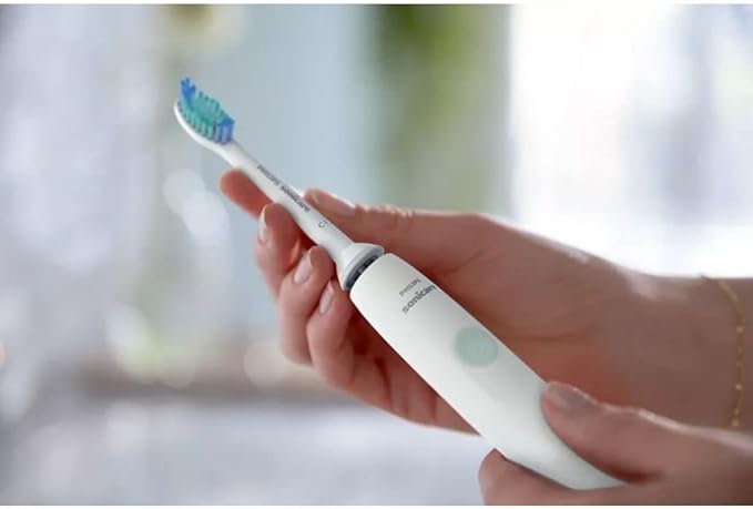 Philips Sonicare HX3665/04 Series 2300 Rechargeable Electric Toothbrush with Dynamic Cleaning Action, Built-in Quadpacer & SmarTimer - (Black and White)