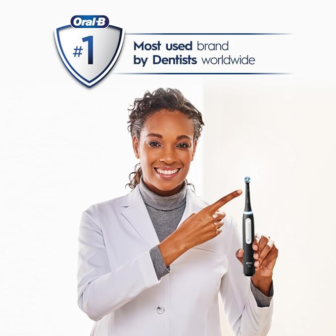 Oral-B Rechargeable Electric Toothbrush, iO3 Clean & Protect, 3 Cleaning Modes, Visible Pressure Sensor, White