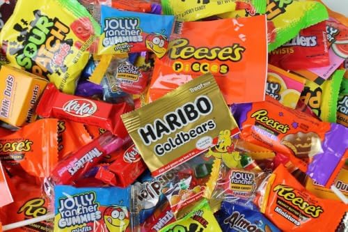 Chocolate and Candy Variety Pack - 2 LB Assorted Chocolate Candy Bulk - Bulk Candies Bag CandyMix - Individually Wrapped Candies and Chocolates - Variety CandyBag - Cold Pack Included