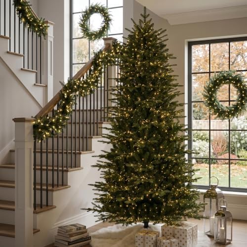 Glitzhome Prelit Christmas Tree, 7.5ft Full Realistic Artificial Aspen Grand Fir with 1,668 Tips and 680 C3 Twinkling Lights, 10 Lighting Functions w/Remote Control for Indoor Holiday Decoration