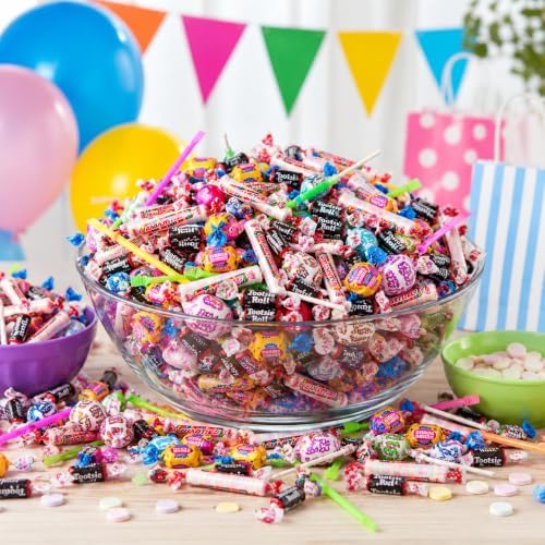 Fun Express Bulk Candy Variety Pack, 9 lb, 1000 Pcs