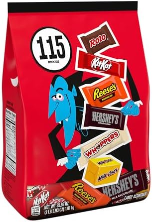 Hershey's Assorted Chocolate Halloween Candy Bulk Variety Pack, 35.93 oz