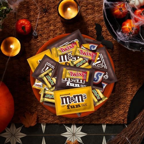 M&M'S, SNICKERS, TWIX & MILKY WAY Milk Chocolate Halloween Candy Bag Variety Pack, Assorted Chocolate Candy for Halloween Party Favors, Trick or Treating and More, 120 Ct Bag (Pack of 2)