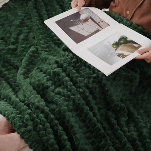 Puncuntex Dark Green Throw Blanket 60"×80" Fuzzy 3D Jacquard Decorative