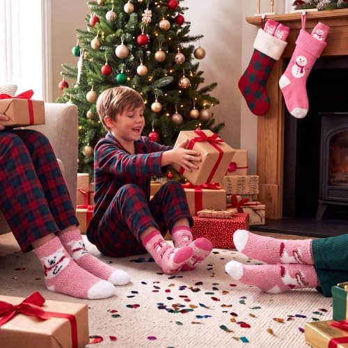 Hoolerry 30 Pairs Christmas Fuzzy Socks Bulk for Adult Gift
