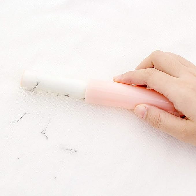 2020 New Static Electrostatic Clothing Lint Dust Remover Sweeper Brush Pets Hair Cleaner(Black-JoJo's Bizarre Adventure1)