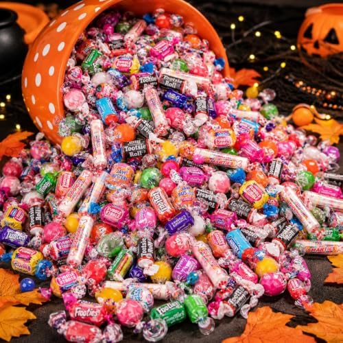 Fun Express Bulk Candy Variety Pack 30 lb, Approx 3000 Pieces
