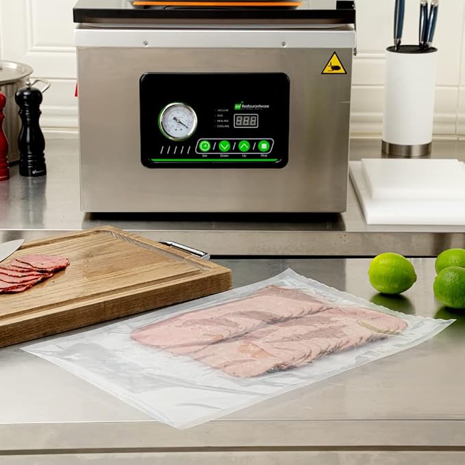 Restaurantware Fresh Hero 18 x 12 Inch Vacuum Sealer Bags, 1000 Food Storage Bags - 3 mil Thick, Microwavable, Clear Plastic Sous Vide Bags, Freezable, For Storing Food Or Sous Vide Cooking