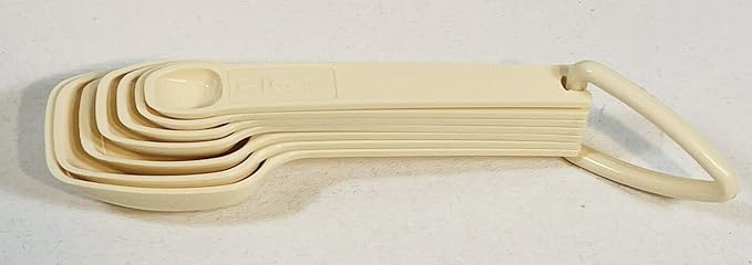 Vintage Set 7 Tupperware Cream Beige Measuring Spoons