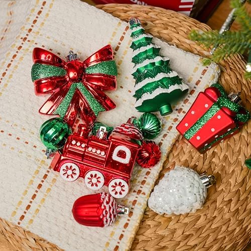 Alupssuc 82pcs Classic Christmas Balls Ornaments Set, Red, White and Green