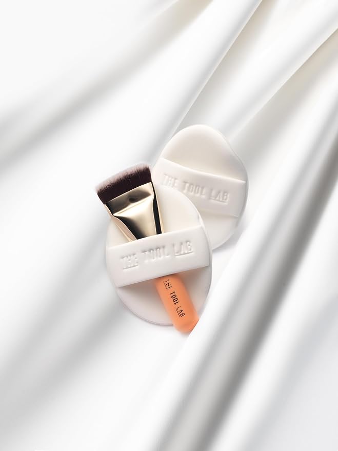THE TOOL LAB All Day Airy Fitting Duo (Fitting type), Makeup Set with Flat Foundation Brush and Liquid Foundation Puff, Portable Case with 1.1" Flat Brush, Korean Makeup