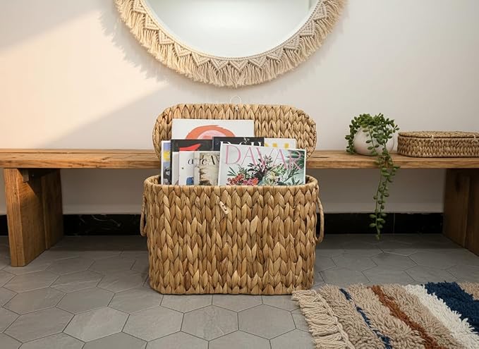 Coeusy Toilet Paper Basket with Lid,Wicker Basket for Bathroom Organizers and Storage,Holds Up to 6 Mega Rolls, Decorative Hand-Woven Rattan Bathroom Decor Accessories,Natural Water Hyacinth