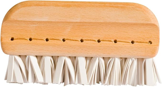 Redecker Natural Lint Brush with Oiled Beechwood, 5-1/4 inches, Easy to Clean Rubber Bristles Effectively Attract and Trap Hair, Made in Germany