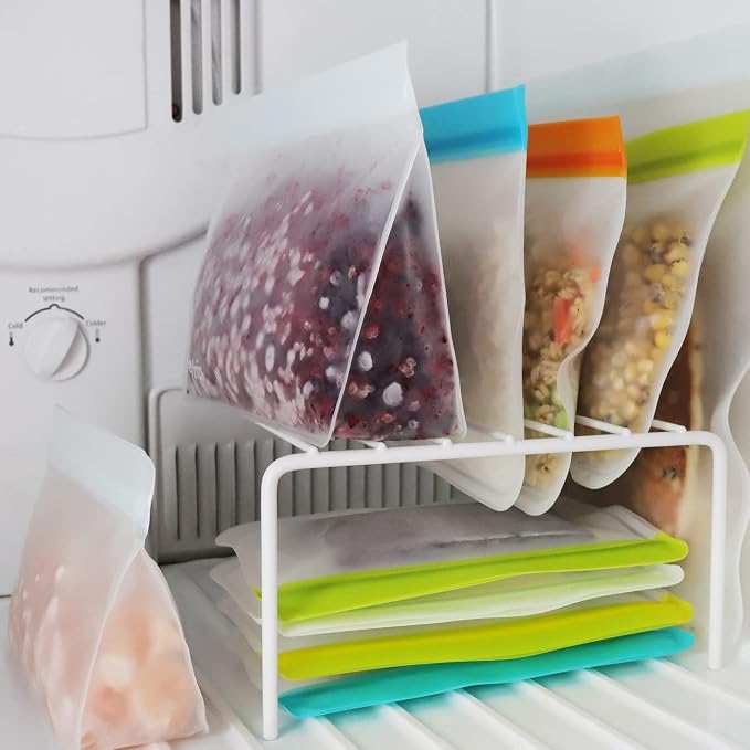 (re) zip 4-Piece Reusable Lunch & Leftovers Food Storage Bags – Leakproof, Airtight, BPA-Free, Food-Safe PEVA – Freezer Safe & Travel Friendly – Includes 1 Gallon, 2 Sandwich & 1 Snack Bag