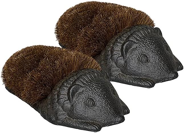Esschert Design Hedgehog Boot Brush Set of 2, Cast Iron Outdoor Shoe Cleaning Brush with Coco Fiber Bristles, Decorative Boot Scraper for Entryway Porch Patio Garden Doorway