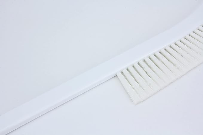 SPARTA Plastic Narrow Radiator Brush for Dusting Between Radiators, Vents, And Ducts, 24 Inches, White