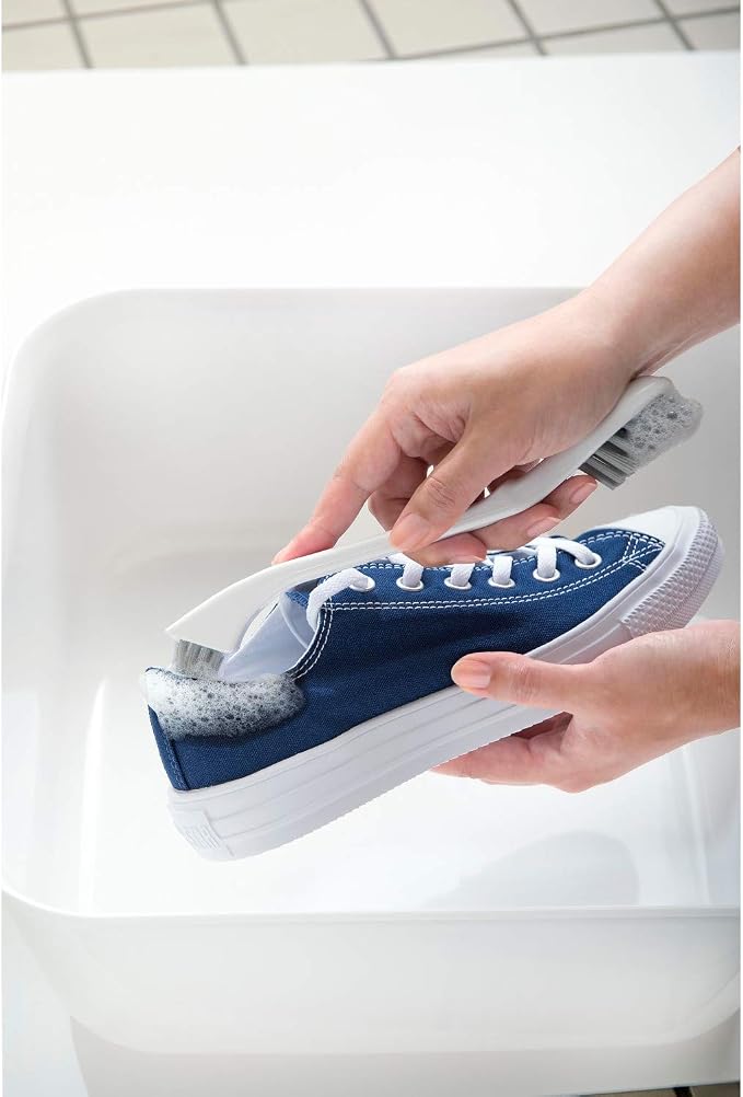 OHE Shoe Brush, White, Length 9.3 x Width 1.8 x Depth 1.2 inches (23.5 x 4.5 x 3 cm), Arao! Shoe Wash, Large and Small Ends Brushes to Clean Shoes Inside Shoes