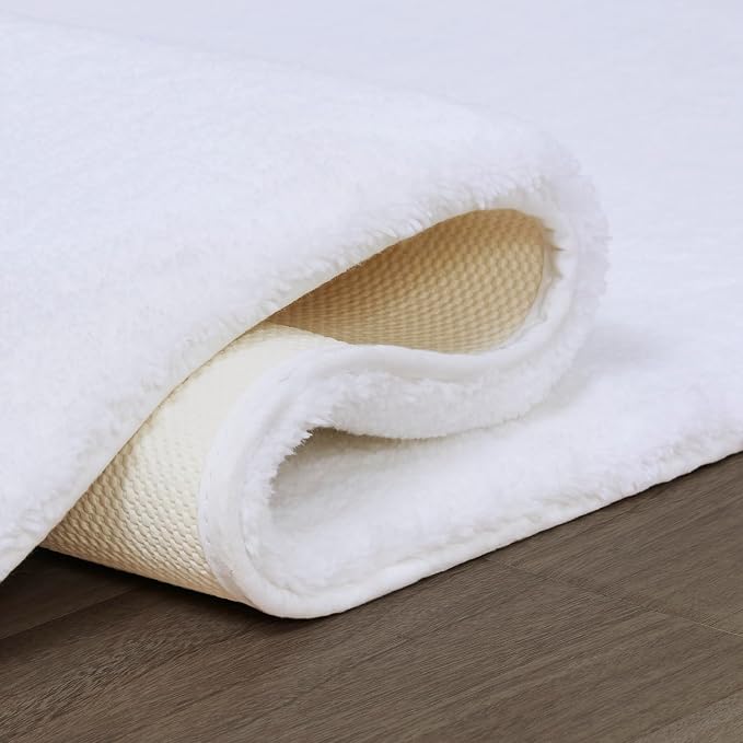 Madison Park Signature Marshmallow Bathroom Rug Non Slip, Luxrurious Plush Bath Mat, Absorbent, Quick Dry, Spa Design Bath Room Décor, 24x40, White