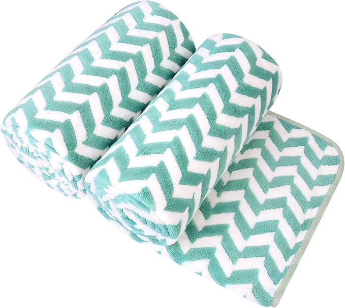 JML Microfiber Bath Towels, 2 Pack, 30" x 60", Chevron Green | Hanging Loop, Oversized, Soft, Super Absorbent, Fast Drying, Use for Sports, Fitness, Yoga