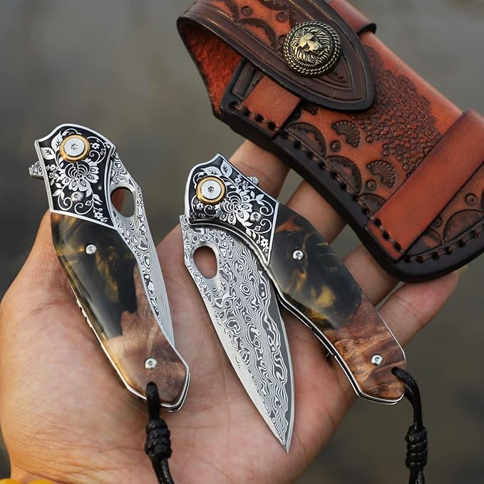 handmade Japan Damascus steel pocket knife，3.1" VG10 blade men and women Folding knife，With holster，Lining lock，resin and Maple handle，Suitable for EDC outdoor camping，go fishing hunting