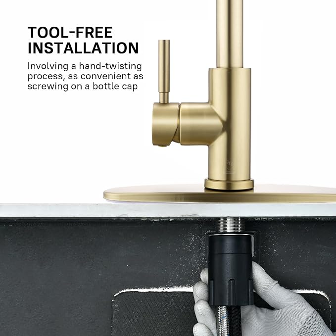 WEWE Gold Kitchen Faucet with Pull Down Sprayer, Single Handle Brushed Gold Kitchen Sink Faucets Stainless Steel Brass Copper Commercial RV 1 or 3 Hole, Champagne Bronze