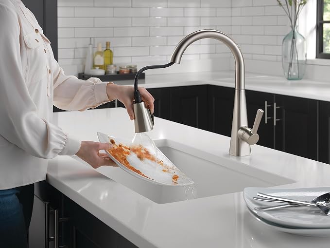 Delta Faucet Lenta Brushed Nickel Kitchen Faucet, Soap Dispenser Included, Kitchen Sink Faucet, Faucet for Kitchen Sink, Magnetic Docking Spray Head, SpotShield Stainless 1982Z-SP-DST