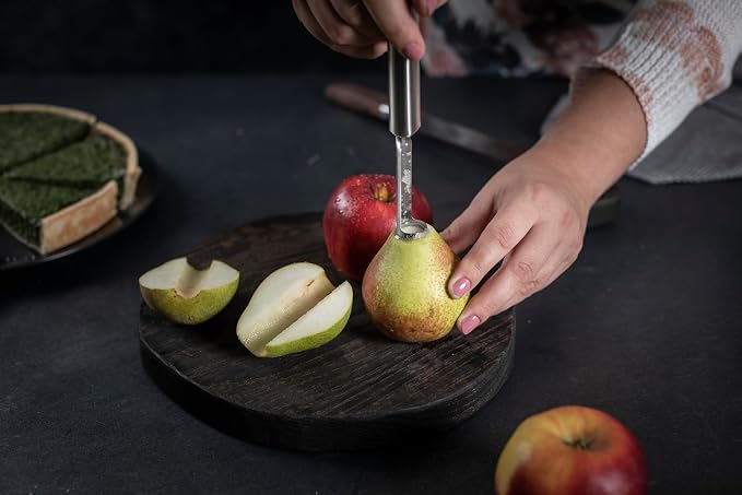 Kuhn Rikon Essential Apple Corer – Durable Stainless Steel Handle and Blade for Easy Core Removal – Comfortable Grip