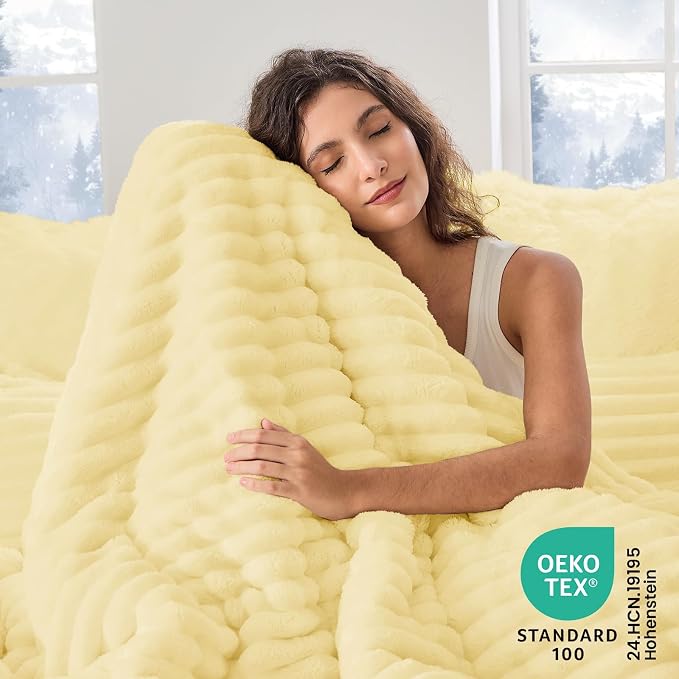 Sasttie King Comforter Set 3 Pieces - Super Soft Fleece Comforters King Size, 1 Luxury Warm Fuzzy Marshmallow Comforter with 2 Pillow Cases, Faux Fur Down Alternative Bedding Set, Light Yellow