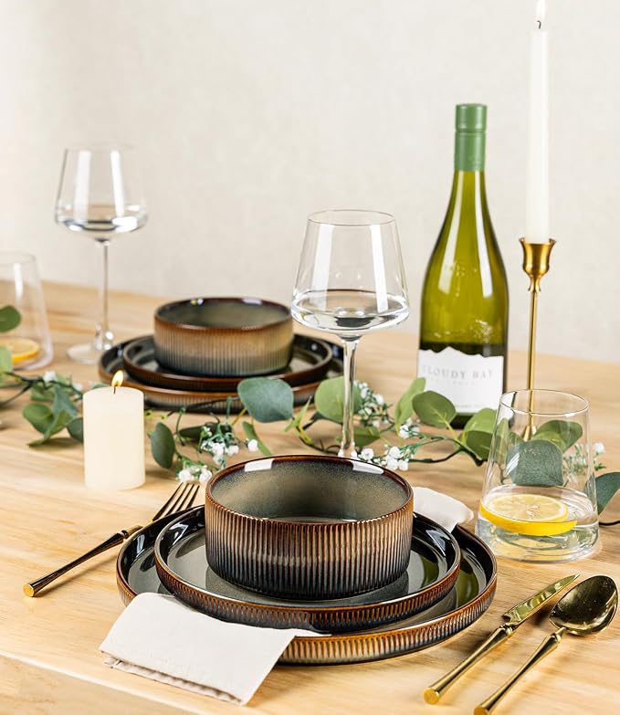 TheTerra Ceramic Dinnerware Sets for 4, 12 Pieces Porcelain Lightweight Plates and Bowls Sets, Scratch Resistant Dish Set, Oven & Microwave & Dishwasher Safe, Coca Mocha