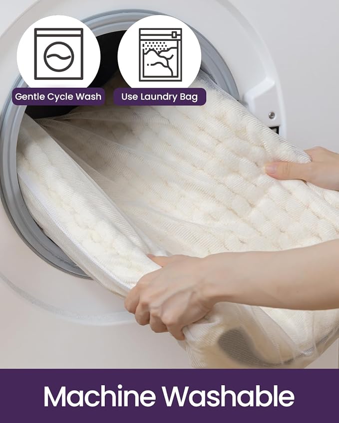 DEXI Bathroom Rugs 30x17, Non Slip Washable Bath Mat, Luxury Chenille Super Absorbent Ultra Thick Bathmats for Shower Floor, Plush Fluffy Shaggy Carpet for Tub, Cream