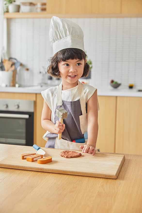 PlanToys® Chef Play Set Wooden Pretend Cooking with Knife, Spatula & Pan | chef toys, play kitchen accessories, kids kitchen playset, girls, boys, fine motor role, imaginative social creative gift