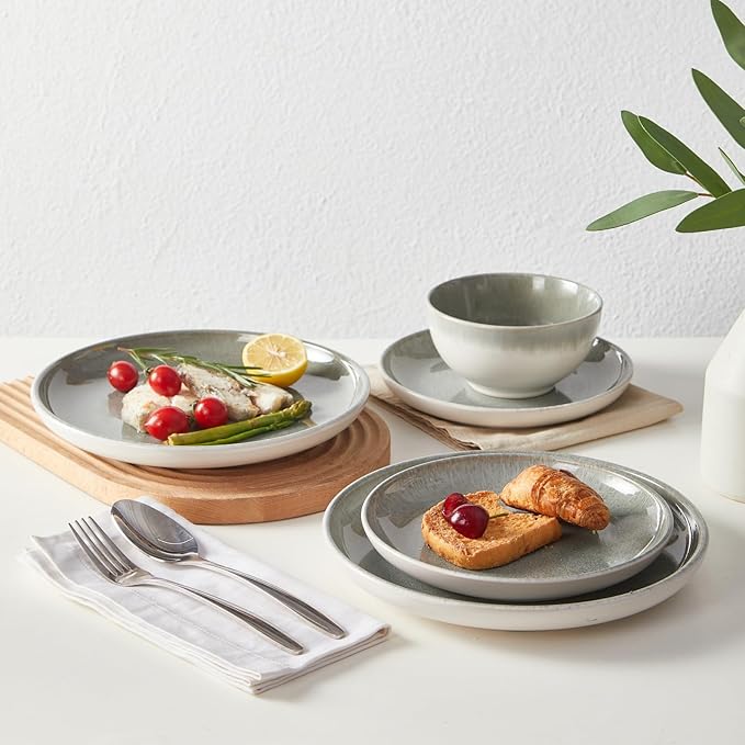 Pokini Ceramic Dinnerware Sets for 6, 18 Pieces Stoneware Plates and Bowls Sets, Chip and Stain Resistant Modern Dishes, Dishwasher & Microwave Safe Dinner Set, Gradient Green