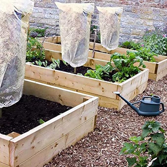 Agfabric Plant Covers Freeze Protection H30 xW60 0.9oz Plant Frost Protection Covers Drawstring Bags Winter Frost Pests Protection,White,4 Pack