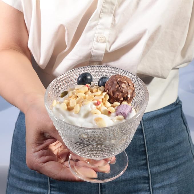 Glass Dessert Bowls Breakfast Cups,Dessert cups Set of 4, 9oz Glass Ice Cream Sundae Cups，Glass Dessert Bowls, For oats，Ice Cream, Milk, Sorbet, Yogurt (4PCS), Transparent, D-1059