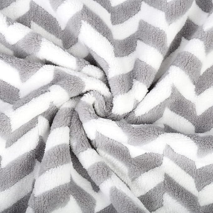 JML Microfiber Bath Towels, Chevron Grey, 30" x 60", 2 Pack | Hanging Loop, Oversized, Soft, Super Absorbent, Fast Drying, Use for Sports, Fitness, Yoga