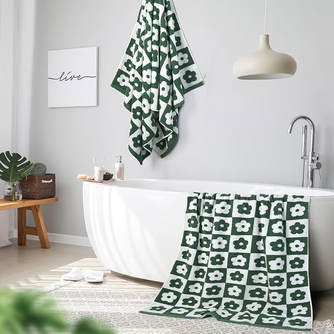 2-Pieces Luxury Bath Towels Checkered Floral, Green Towels for Women Girls | Shower Body 27.5x55 Inches, Cute Bathroom Decor , Cotton