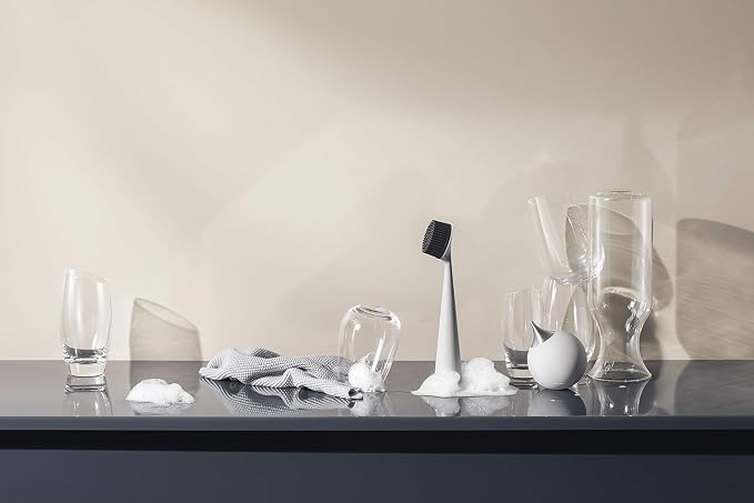 EVA SOLO | Dishbrush Silicone | Robust Washing-up Brush with a Practical & Effective Kitchen Scrubber Edge | Multipurpose Cleaning Brush | Danish Design, Functionality & Quality | Marble Grey