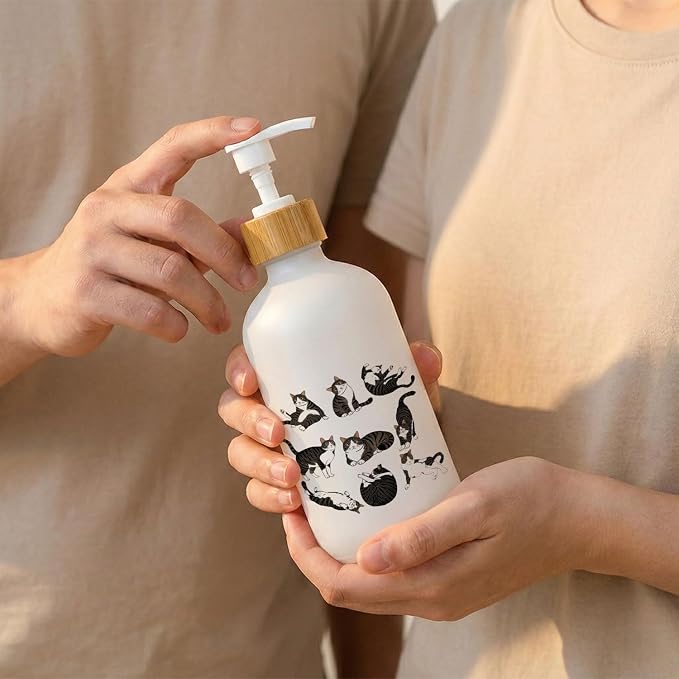 Tabby Cat Gifts Soap Dispenser, Cat Lovers Owners Mom Dad Gifts Glass Dish Soap Dispenser for Kitchen, Cute Tabby Kitten Refillable Handsoap Pump Bottle for Bathroom Countertop