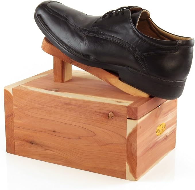 HANGERWORLD Natural Cedar Wood Shoe Shine Box with Foot Rest