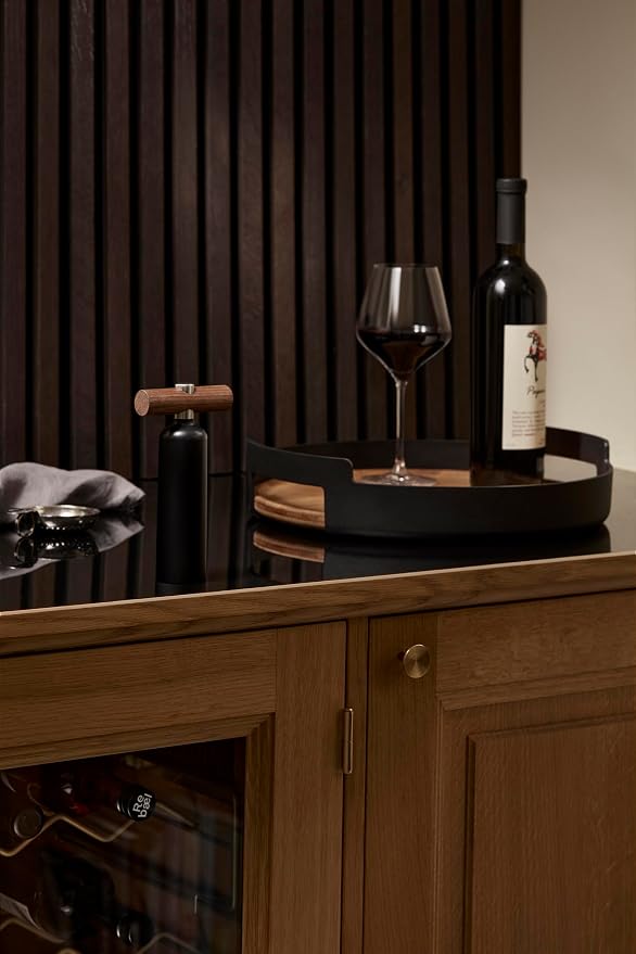 Eva Solo | Liquid Lounge Corkscrew Wine Bottle Opener | Self-Pulling Mechanism ensures That The Cork is extracted in Seconds | Black