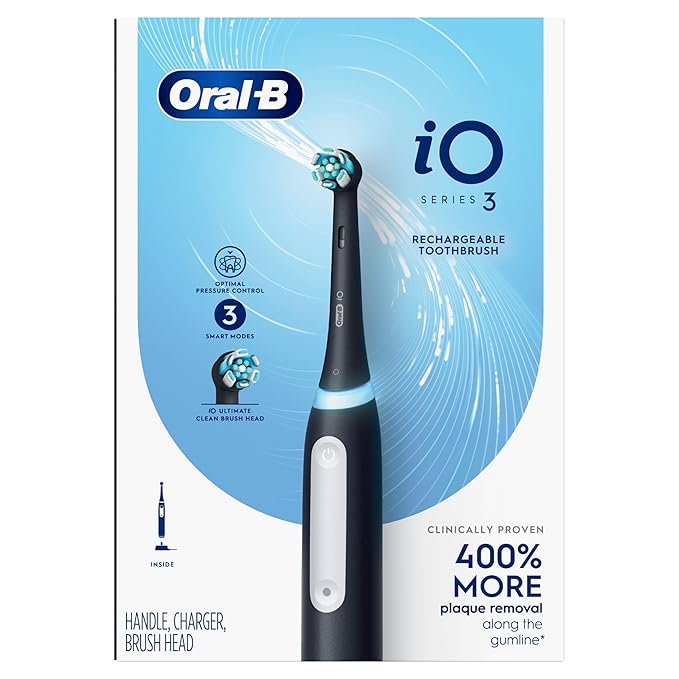 Oral-B Rechargeable Electric Toothbrush, iO3 Clean & Protect, 3 Cleaning Modes, Visual Pressure Sensor to Protect Gum, Black