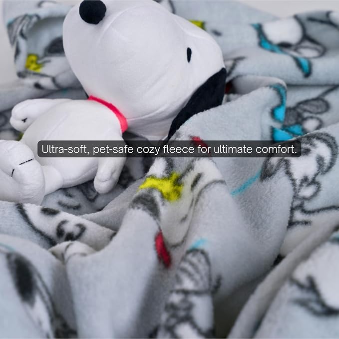 Peanuts Snoopy Pet Throw & Squeaky Pillow Set, Stimulating Toy As Gifts for Puppies, Cats, Dogs, (Officially Licensed) By Franco