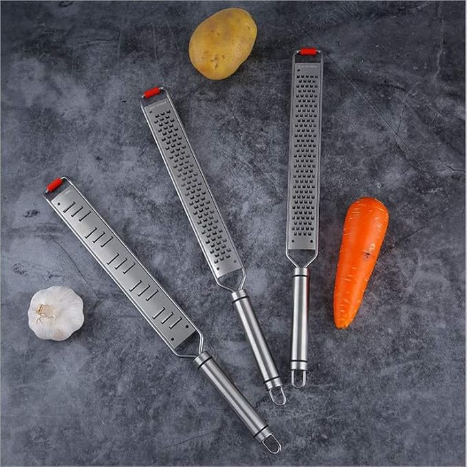 Peeler， Kitchen Stainless Steel Grater Large Grating Surface Blade Protector Cheese Fruit Vegetable Root Nut Manual Grater Peeler