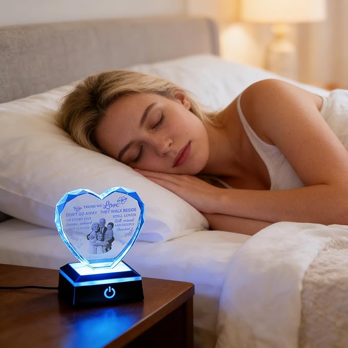 ZHSHWAT Personalized Photo Heart-Shaped Crystal Memorial Night Light - Sympathy Gift for Loss of Loved One, Bereavement Remembrance Decor for Desk, Nightstand, Funeral